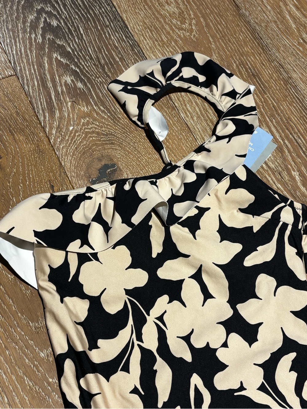 H&M Black and Cream Floral Women's Swim Bodysuit - Picture 2 of 6
